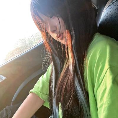 倒挂的爱丽丝
